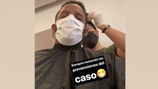 Farfán se cortó el cabello con las medidas de protección para evitar el contagio del coronavirus 