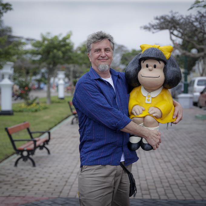 Escultor que trajo a Mafalda a Barranco: ¿Es verdad que una de sus Mafalda se perdió en un avión?, ¿a qué otros barrios será llevada? y más