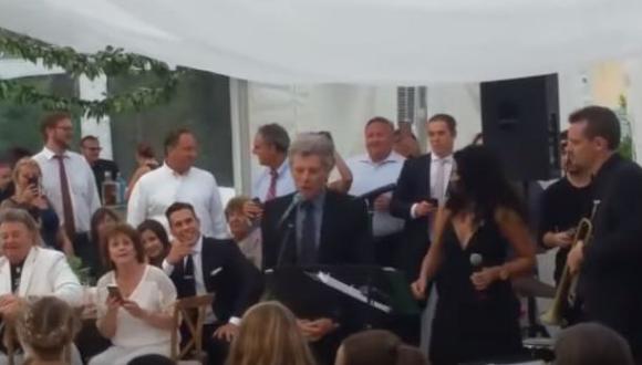 Jon Bon Jovi canta en una boda "Livin' on a Prayer"