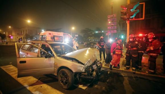 El accidente habría sido causado por un taxista que, al parecer, estaba ebrio. (Foto:  César Grados /@photo.gec)