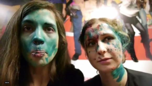 Pussy Riot fueron atacadas con pintura y gas pimienta en Rusia