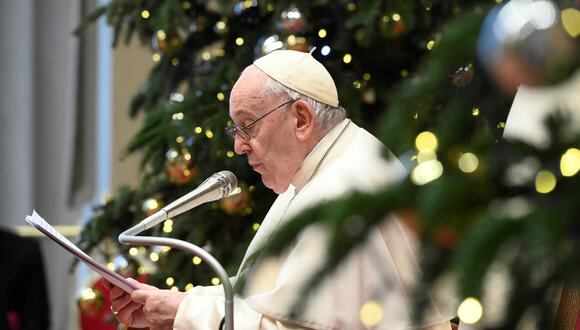 El Papa Francisco pronuncia lo que se conoce como su discurso sobre el "Estado del mundo" a los diplomáticos, en el Vaticano, el 9 de enero de 2023. Divisione Produzione Fotografica /Vatican Media/REUTERS