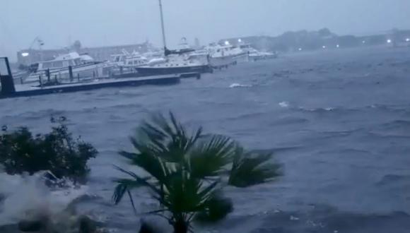 El temido huracán Florence llegó así a Carolina del Norte. (Foto: AFP)
