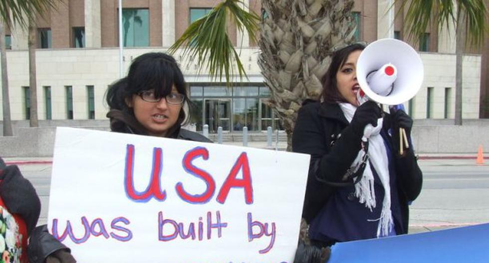 Los manifestantes se mostraron en contra de la suspensión de los programas DACA y DAPA. (Foto: elnuevoheraldo.com)