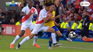Perú vs. Brasil: Zambrano cometió dura falta que le costó la tarjeta amarilla | VIDEO