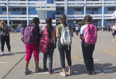 Callao: colegio emblemático permite ingreso de alumnas sin tradicional uniforme