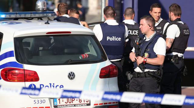 Al grito "Alá es grande" atacaron a dos policías en Bélgica - 3