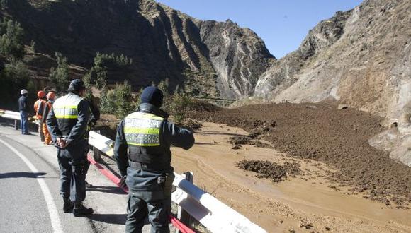 La Libertad: derrumbe de cerro sepulta a seis mineros