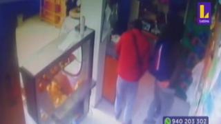 Chorrillos: sujetos asaltan panadería a balazos durante estado de emergencia | VIDEO 