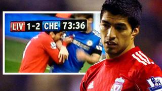 Suárez no aprende: mordió a un rival durante el Liverpool-Chelsea