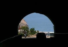 Playa Herradura: el fantasma del túnel que amenaza a los bañistas