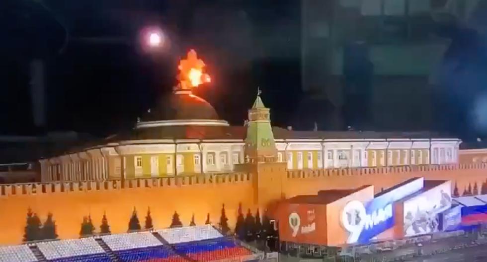 Un dron explota sobre el Kremlin en la madrugada del miércoles 3 de mayo del 2023. (Captura de video).