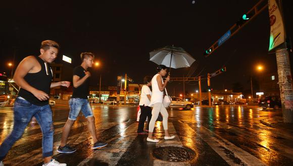 Lluvia de verano sorprendió a Lima Metropolitana la noche de este viernes 19 de enero. (Foto: Andina)