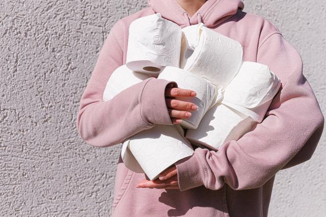 Dale un nuevo uso a los rollos de papel higiénico más allá del aseo íntimo. (Foto: Anna Shvets / Pexels)