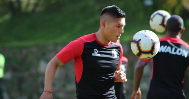 Hideyoshi Arakaki entrenando con Melgar. (Foto: Agencias)