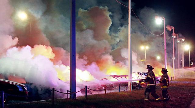 Ferguson estalló en llamas tras el giro del Caso Michael Brown - 1