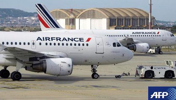 Desvían 2 aviones que iban de EEUU a París por alerta de bomba
