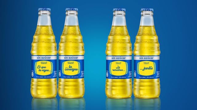 A propósito de San Valentín, Inca Kola se suma a esta fecha especial y crea una edición limitada con etiquetas con frases como “el que la sigue… la consigue”, “la remamos… juntos”, “el que quiere celeste… que le cueste”, “fue amor… a tercera vista".