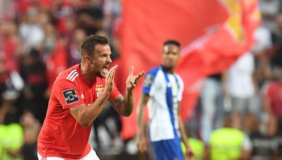 Benfica venció 1-0 al Porto con gol de Seferovic en el clásico de Portugal | VIDEO. (Foto: AFP)