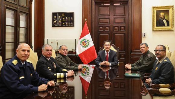 Vizcarra sostuvo una reunión con los representantes de los institutos castrenses y de la PNP. (Foto: Presidencia de la República)