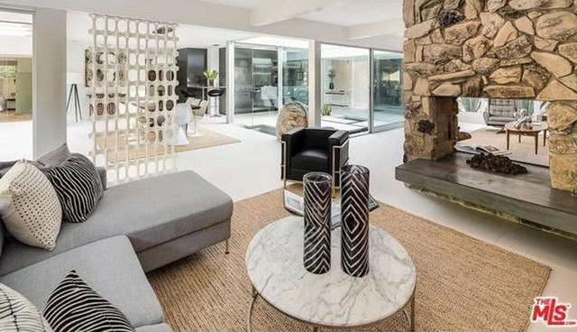 Jamie Dornan compró esta propiedad en el 2016. Tiene 230m2 y en su interior destaca por su estilo moderno. (Foto: The MLS)