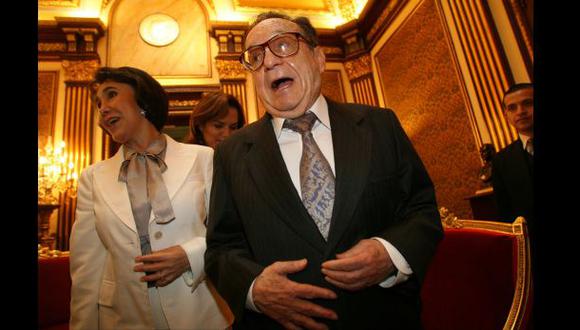Roberto Gómez Bolaños, 'Chespirito', visitó Palacio de Gobierno y el Congreso en julio del 2008. (Foto: Rolly Reyna)