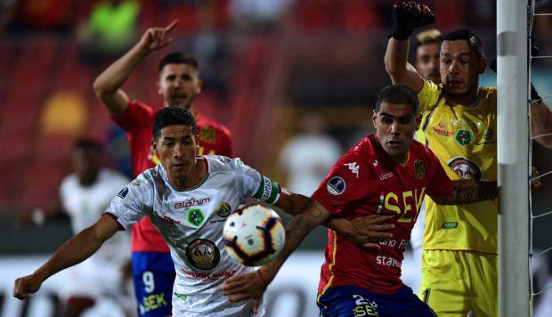 Mushuc Runa y Unión Española empataron 1-1 en el duelo de ida. (Foto: AFP)