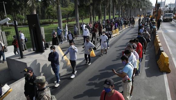 Número de personas infectadas con COVID-19 se elevó en el país. (Foto: Anthony Niño de Guzman/ GEC)