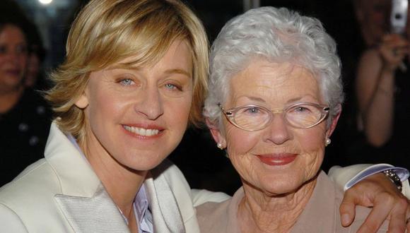 Ellen DeGeneres junto a su madre, Betty DeGeneres. (Foto: Shutterstock).
