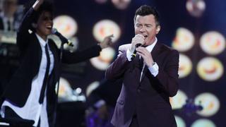 YouTube: Rick Astley cautiva con sus temas en Viña del Mar