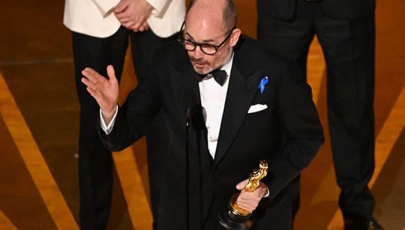 Edward Berger director de la película "All Quiet on the Western Front", ganó en la categoría a Mejor película extranjera durante la 95° de los premios Oscar