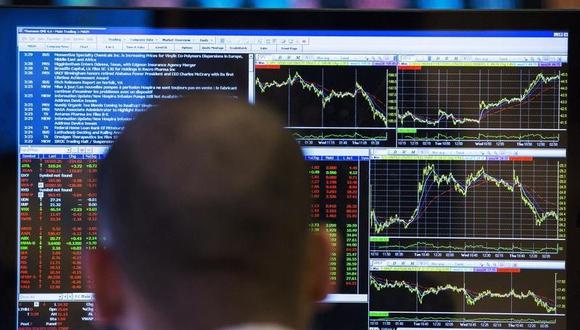 Wall Street cerró ayer jueves en rojo y su principal indicador, el Dow Jones de Industriales, cayó un 0,35 %  (Foto: REUTERS/Lucas Jackson)