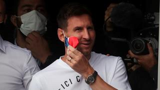 Lionel Messi lució pantalón de la Selección Argentina para saludar a los aficionados del PSG | FOTO