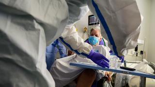 España registra 2 muertes por coronavirus en un día y suma un total de 27.121 fallecidos