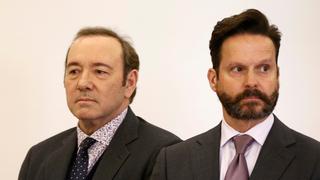 Joven que acusó a Kevin Spacey de tocamientos indebidos retira su demanda