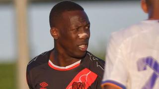 Luis Advíncula no formó parte del viaje de Rayo a Marbella para seguir con pretemporada