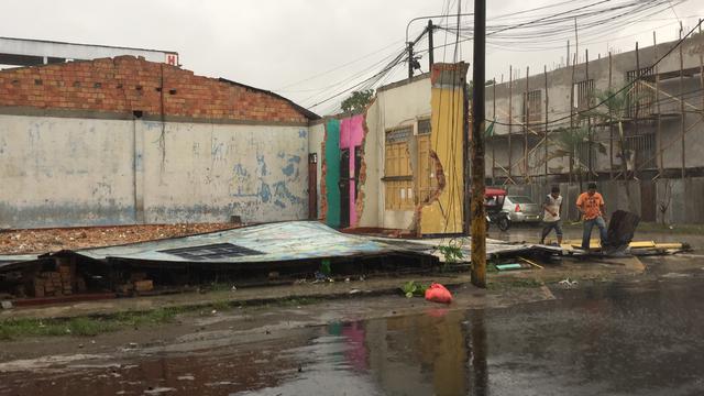 Iquitos: fuertes vientos dejan a 80 familias sin viviendas