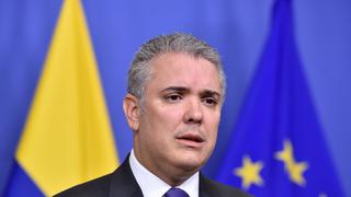 Aprobación de presidente Iván Duque se desploma de 53.8% a 27.2%