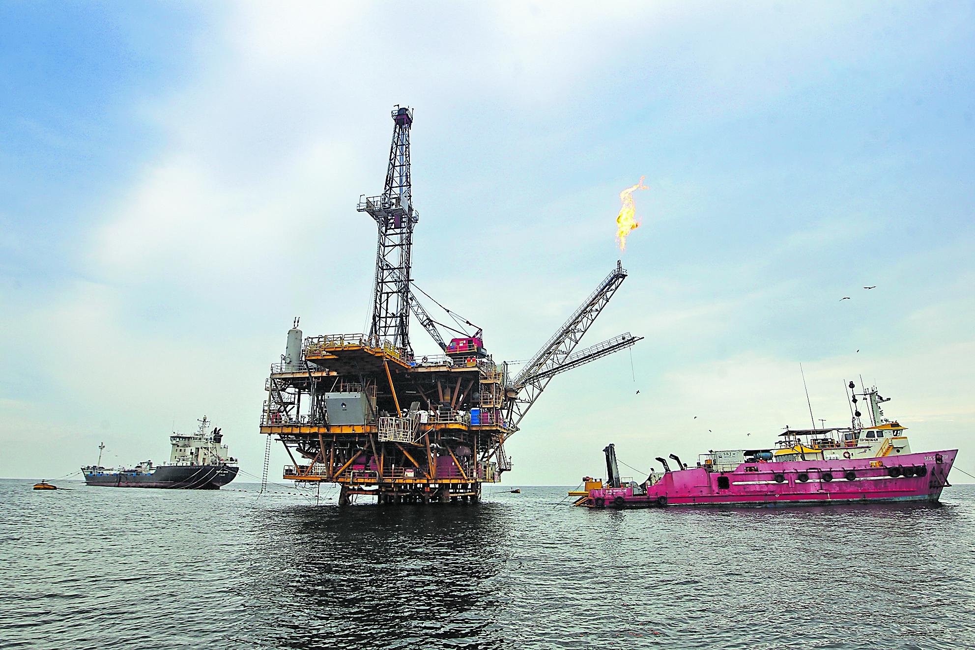 La venta de gas a Ecuador evitará que las petroleras desperdicien este recurso en el noroeste. Para ello se requiere un convenio binacional. (Foto: Alessandro Currarino /Archivo)