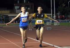 El gesto de deportividad de un atleta de 15 años que no quiso superar a su rival caído