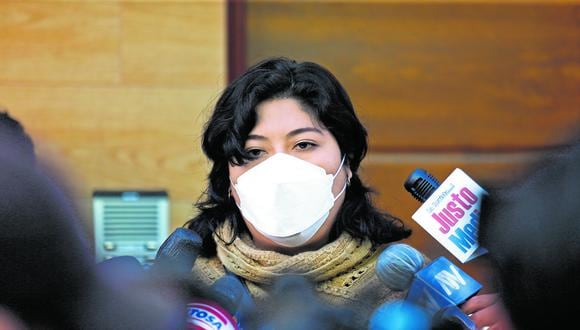 Betssy Chávez declaró ante la prensa desde Tacna, durante una visita de trabajo | Foto: Referencial / El Comercio / Alessandro Currarino
