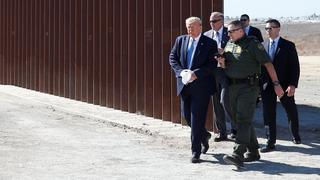 Trump supervisó construcción del muro y dijo que es “un proyecto asombroso” | FOTOS