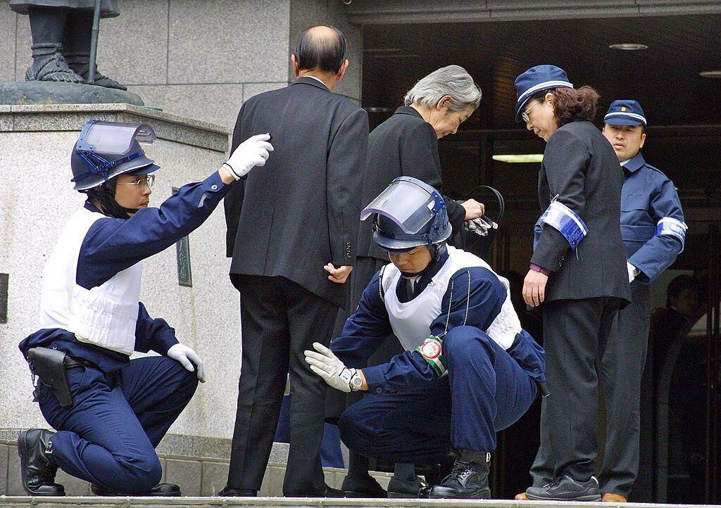 Pese a que la yakuza es legal, la policía japonesa mantiene un cerco cada vez más estrecho sobre sus miembros, lo que ha diezmado a la institución. (GETTY IMAGES).