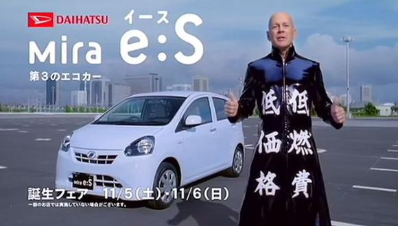 VIDEO: Bruce Willis es la imagen del Daihatsu Mira