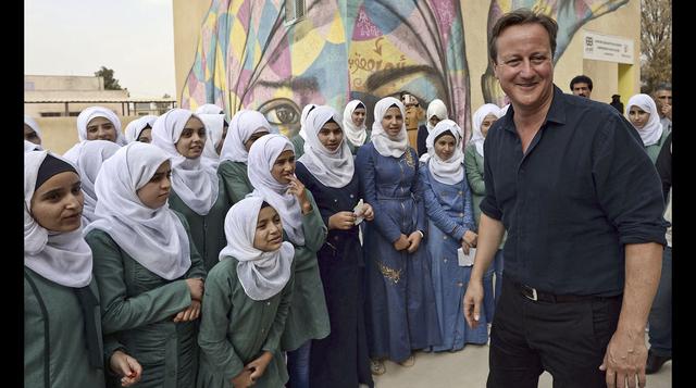 David Cameron visitó por sorpresa campo de refugiados en Líbano - 11