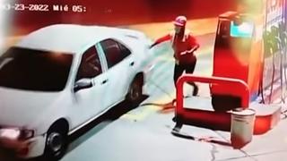 Ate: dos sujetos llegan a grifo, abastecen su vehículo de combustible y huyen sin pagar | VIDEO