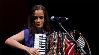Julieta Venegas lanza “La enamorada”, nuevo álbum basado en su obra de teatro 