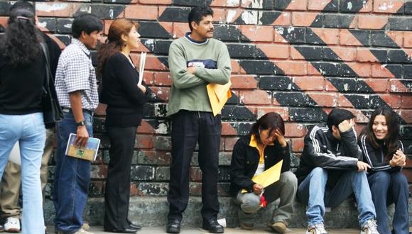 En Perú, un sondeo del INEI señala que hasta junio de 2017 hay 2,415.900 personas sin empleo. (Foto: El Comercio)
