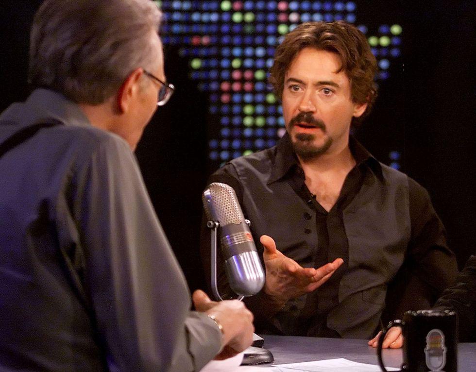 Robert Downey Jr. habla de su película "Kiss Kiss Bang Bang" en entrevista con Larry King. La entrevista data del 17 de octubre de 2005.  (Foto: Reuters / Rose M. Prouser)