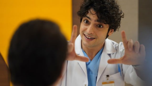 "Doctor milagro" narra la historia de Ali Vefa (Taner Ölmez), un médico cirujano con trastorno del espectro autista y síndrome del sabio (Foto: MF Yapım)